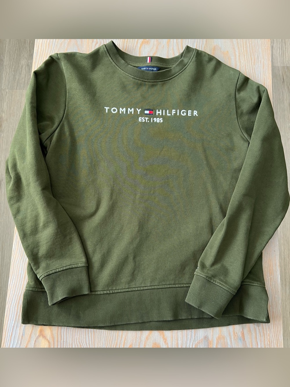 Tommy Hilfiger pullover crew neck long sleeve sweatshirt size small olive green
